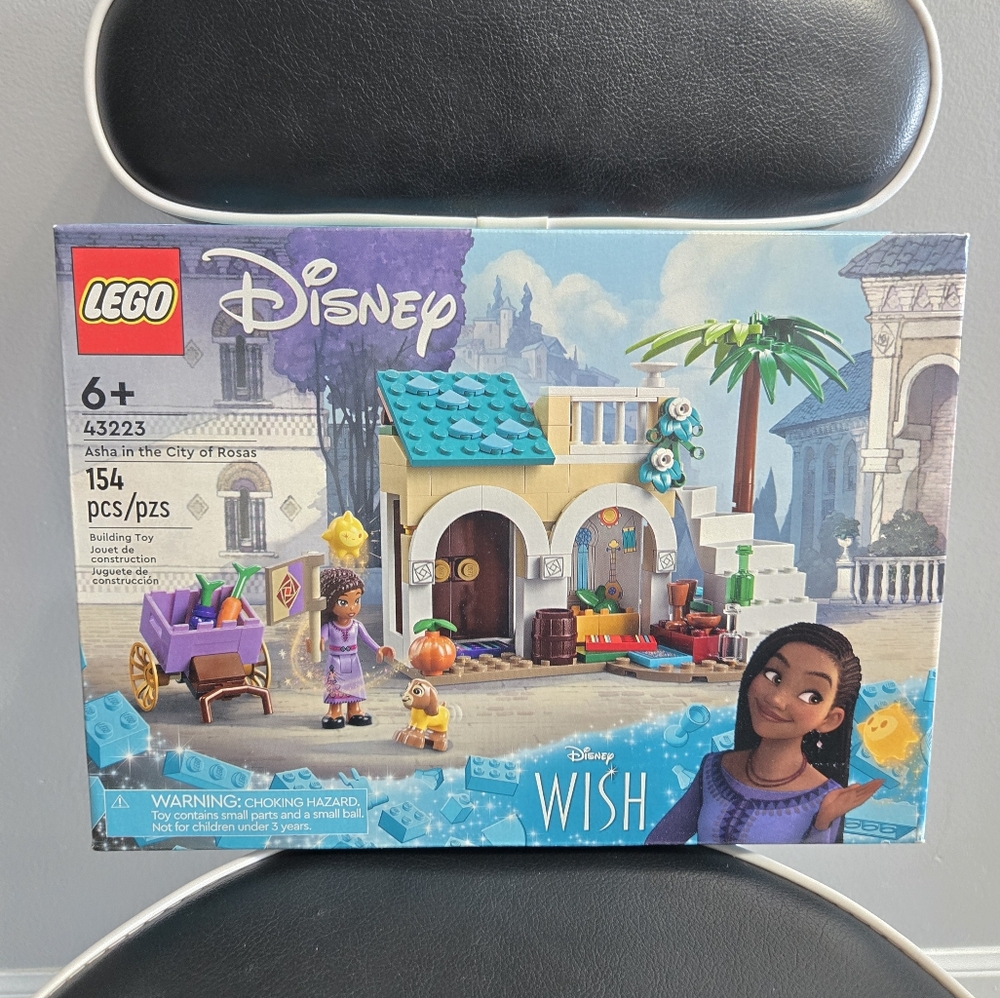 Lego Disney Wish Building Set - Blue and White
